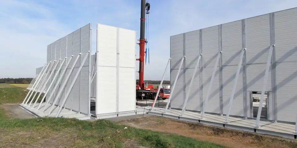 Aufbau mobile Lärmschutwand